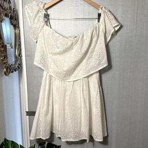 Guess Sondra white cotton eyelet off-the-shoulder lined mini dress sz Medium
